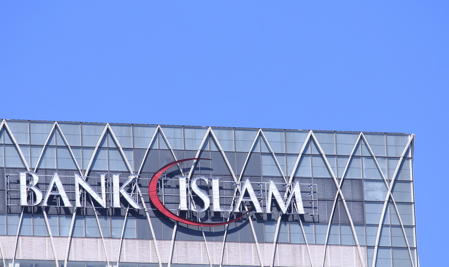 Is Islamic banking more risky compared to conventional banking ...