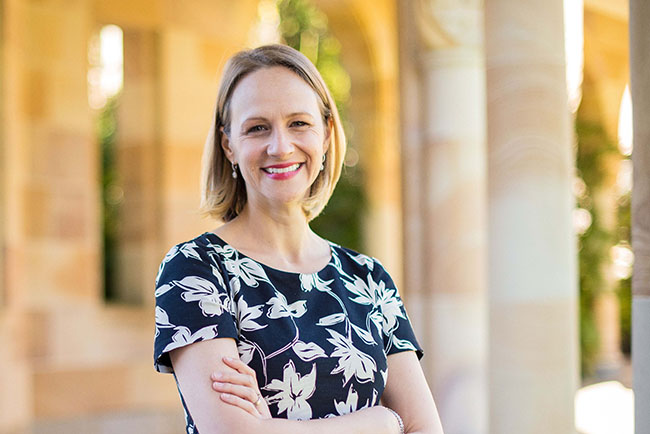 Miriam Moeller UQ Headshot