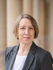 Angela Craig 