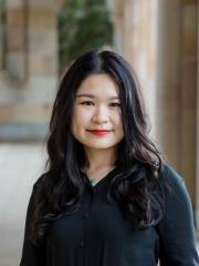 Helen Lee